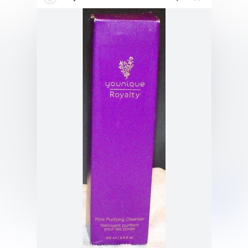 NWT Younique Royalty Pore Purifying Cleanser - Vibrant Purple